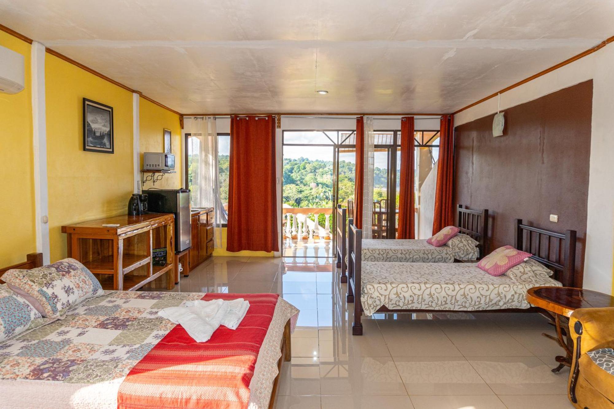 Villa Manolo Ocean And Forest View Hotel Дрейк Екстер'єр фото